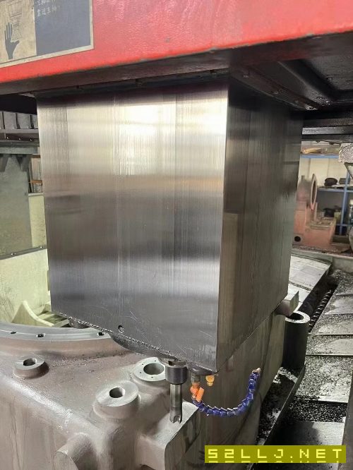 臺(tái)灣軸興2X4米龍門加工中心，主軸中心出水，三軸光柵.