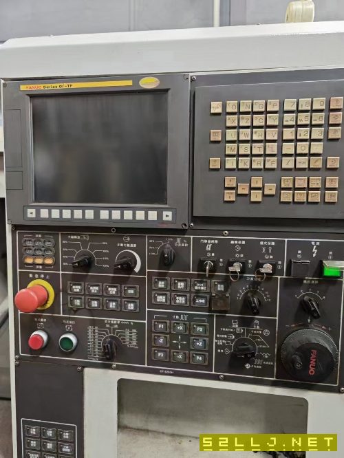 同款4臺，2017年程泰200＋，主軸電機15kw，8寸機里面.