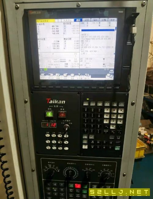 20年臺群850帶四軸加工中心