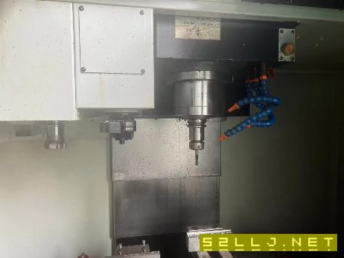 海天精工VMC-850II加工中心行程:850500500，工作臺:10.