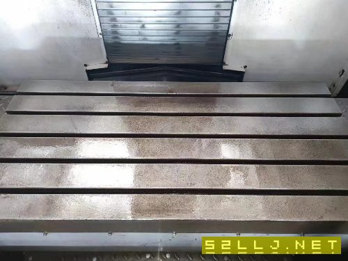 低價出售漢川XK715D數控銑一臺、西門子系統，BT50主軸.