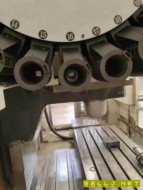 友佳NBP1100A，友佳1160.FANUC0iMF系統(tǒng)，24把機(jī)械手刀.