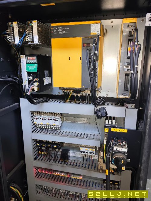 斗山PUMA3050軌斜刀塔機(jī)發(fā)那科TF