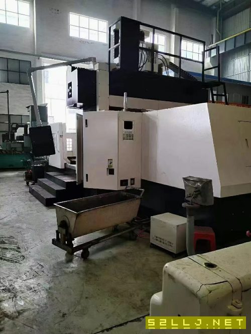 準新機2021年底蘇州正權3022龍門加工中心，三菱M80系.