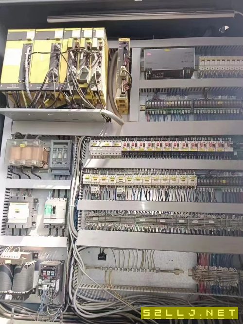 出售:蘇州江源800雙工位臥加，發那科MF系統，原版機況安裝少用，工作臺千分.
