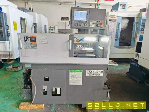 使用三百小時(shí)日本津上BM162超精密走芯排刀車(chē)，精度一.