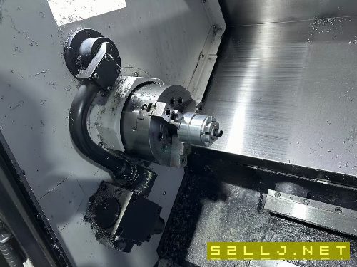 2020年斗山235車銑復合。8寸卡盤帶尾座…