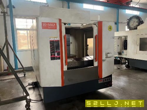 同款四臺500臥式加工中心，BT40主軸，三軸線軌，主軸8.