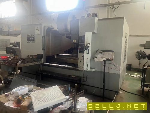 少用1370加工中心，BT50主軸，帶刀庫(kù)，價(jià)格不貴