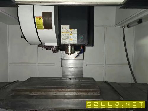 江蘇臺牧1370加工中心，臺灣御成BT50主軸，工作臺1400.