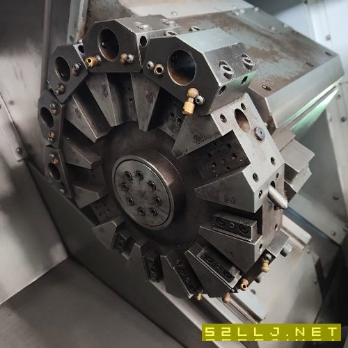 剛剛買下：哈斯st10數控車床，6寸卡盤12工位刀塔，帶.