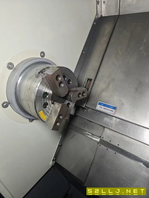 云南2050斜軌刀塔機，回轉直徑450，車削長度500。伺服.