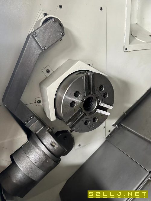 馬扎克QTN200-1000U斜身車回轉直徑：675mm加工直徑.