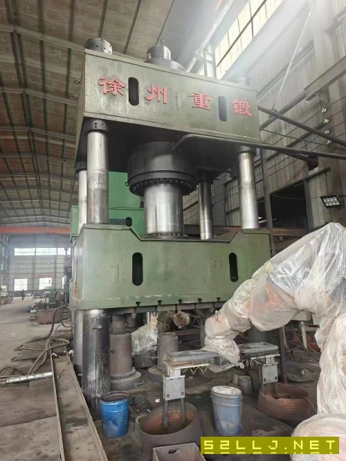 徐州重鍛1600噸，臺面2.2米x2米，開口2米，油缸行程1.