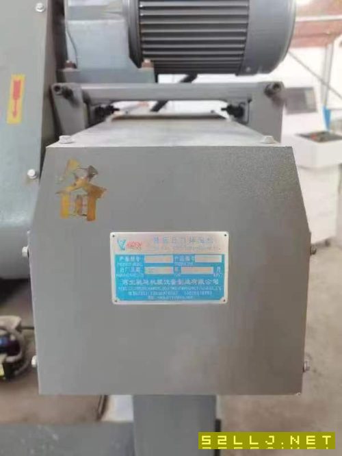 出售一臺型材復合四軸加工中心，成色嘎嘎新，配置參數.