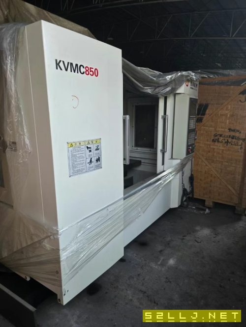 全新昆機850加工中心