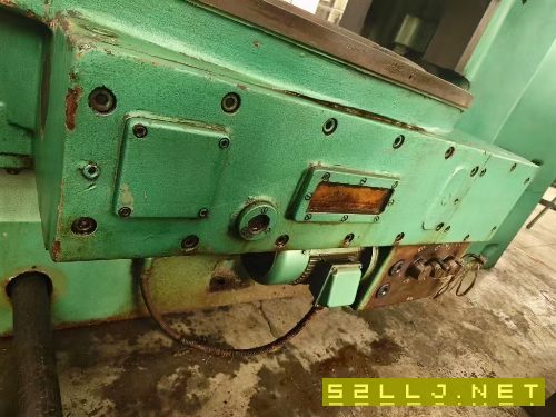 清庫處理出售北京一機94年產X3016/1圓臺銑床，基本未.