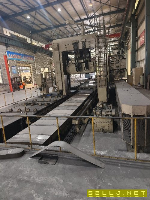日立精機(jī)2650龍門立臥加工中心，雙工交換作臺，行程91.