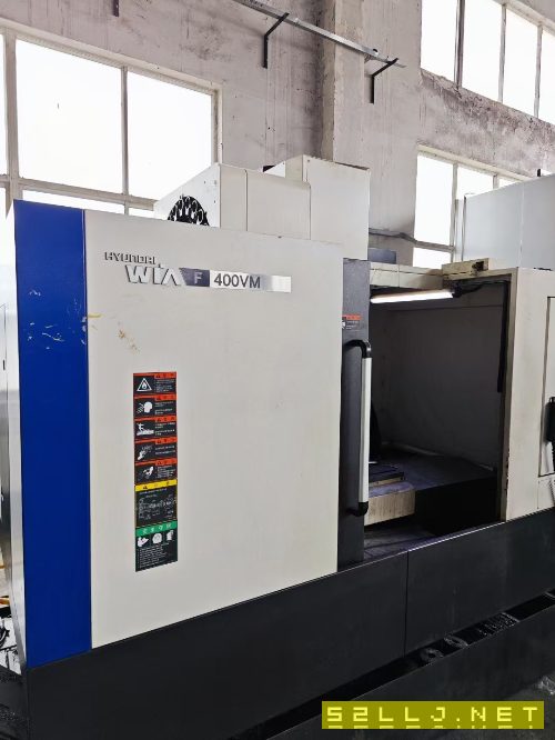 剛剛買下原裝韓國(guó)威亞F400VM重型加工中心，發(fā)那科系統(tǒng).