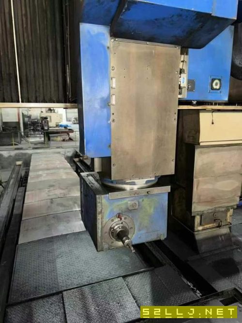 日立精機2650龍門五面加工中心，雙工交換作臺，行程91.