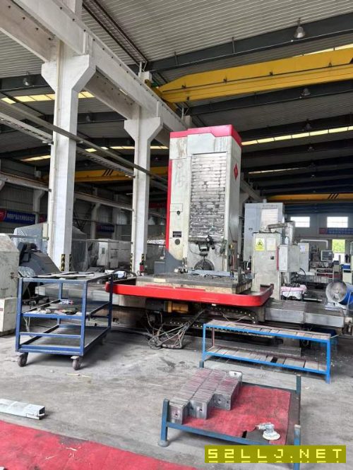 導軌非常漂亮、花紋還在剛剛買下一臺9成新精品昆機651.