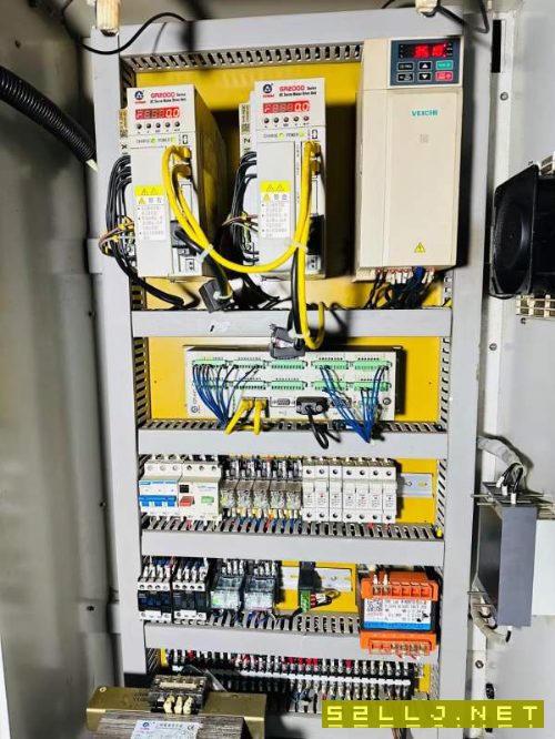 剛到1臺恒大6140A，廣數980TB3i總線值，精度1絲左右