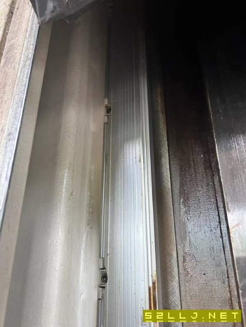 導軌非常漂亮、花紋漂亮剛剛買下一臺9成新精品昆機651.