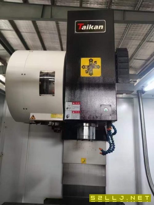 經臺典群T-10L加工中心線兩一硬導軌，BT40主軸8000轉.