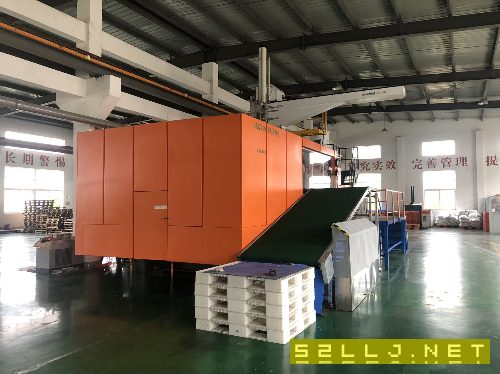 在位出售震雄2200噸注塑機出膠14KG便宜處理