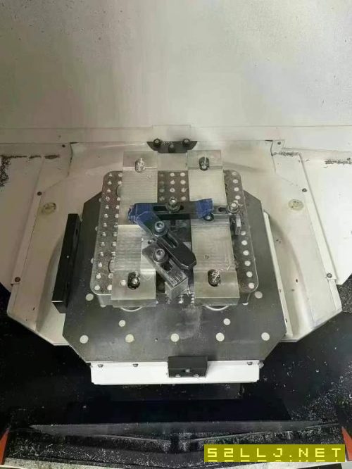 倉庫剛剛到貨馬扎克5000臥式加工中心