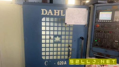 新定臺灣大立1020A加工中心.BT50主軸齒輪傳動.機械臂.