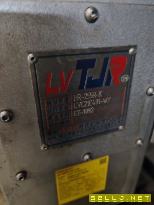 剛剛買下：2021年臺灣凱柏1600加工中心一臺，bt50齒輪.