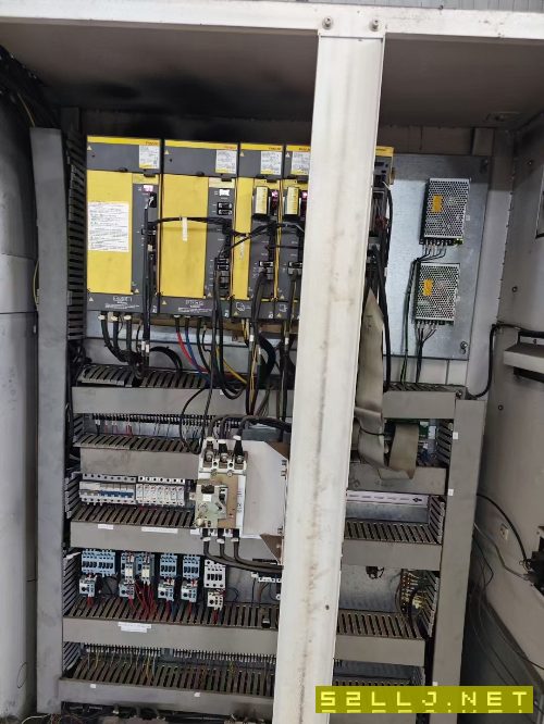 剛剛買下：2017年泉州嘉泰4025龍門一臺，bt50齒輪頭，.