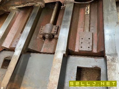 普什1890加工中心，三軸硬規bt50主軸，導軌鏡面，發那.