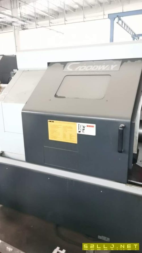 程泰GA3300L刀塔機一臺，準新機