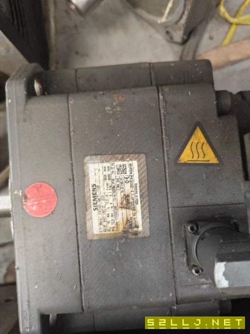 出售六個西門子電機，洛陽倉庫。