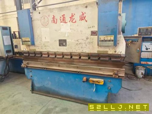 出售二臺折彎機，一臺63X2500的，一臺100X2500的，少.