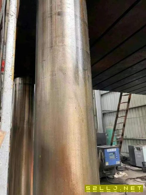 杭州工廠剛剛買下2500噸四柱液壓機(jī)一臺(tái)。移動(dòng)臺(tái)，多點(diǎn).