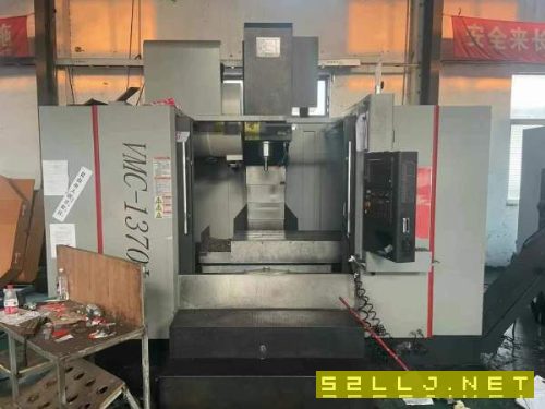 昆山工廠剛剛買下兩臺1370立式加工中心