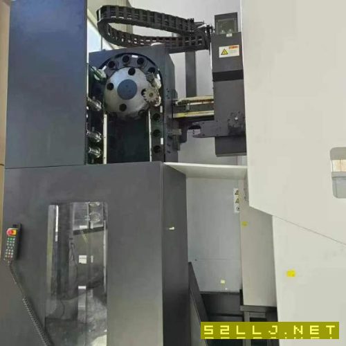 鹽城工廠剛剛拿下原裝斗山數控鏜銑加工中心DBC130，三.