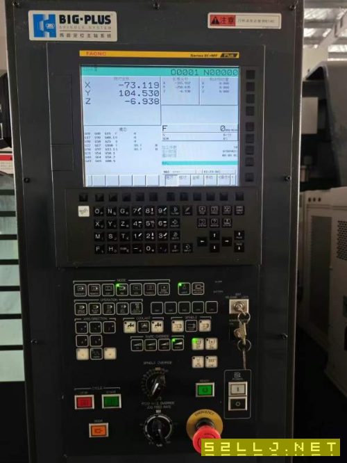 同款兩臺日本津上VA4高速高精加工中心，主電機18.5KW.