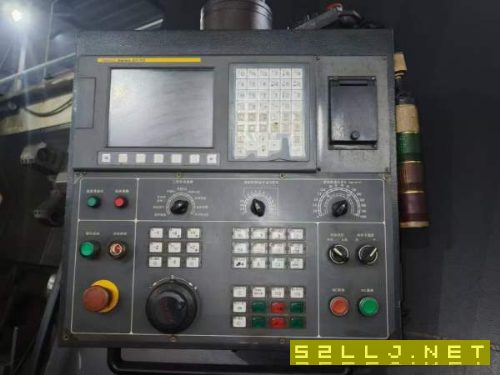長城LC63重型數(shù)控車床，加工直徑780，加工長度3300，.