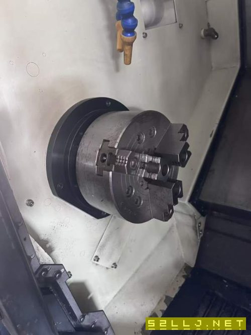 臺灣龍澤108刀塔車床發那科系統，雙軸滾柱線軌，8寸卡.