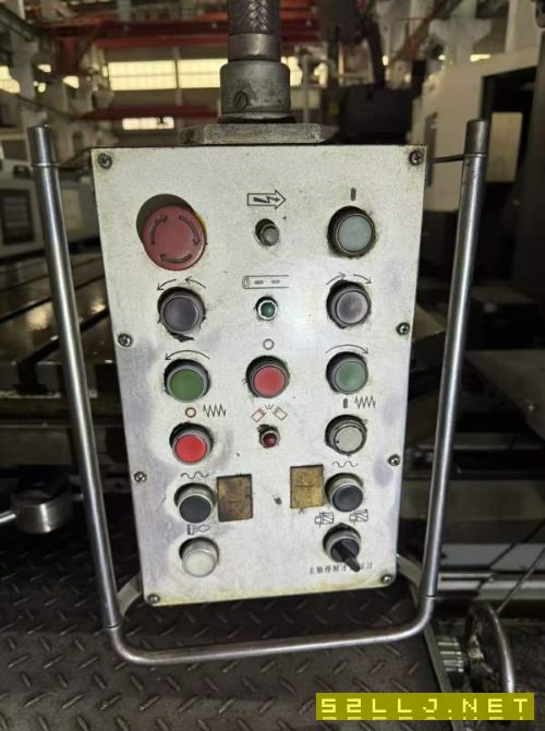 昆明TX6113A/2主軸直徑:130mm　　主軸轉速:6.6-755r/m.