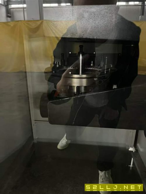 剛剛買下23年海天6032龍門加工中心