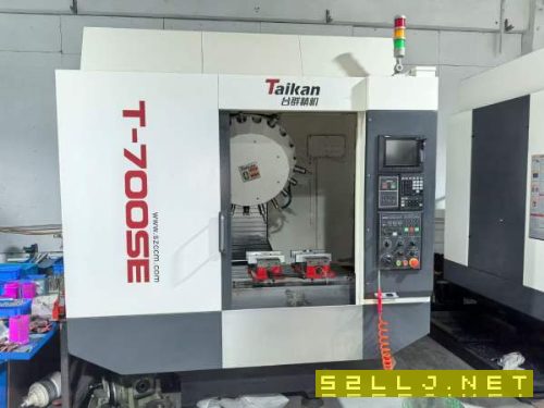 無錫工廠在位出售臺群精機23年生產(chǎn)，T700SE鉆攻同款兩.