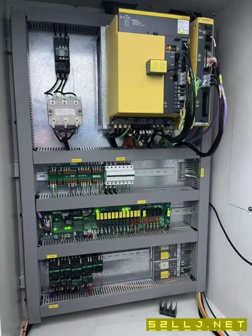 1270，40主軸，兩線一硬，機械臂刀庫，中心出水，發那.