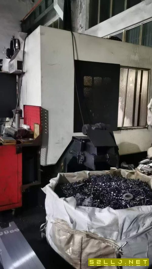 工廠在位出售1580數(shù)控銑床一臺，三軸硬軌，Y軸四軌道.