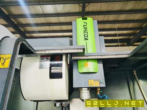 新到一臺(tái)2022年兩線一硬BT50重型1160加工中心發(fā)那科OI.