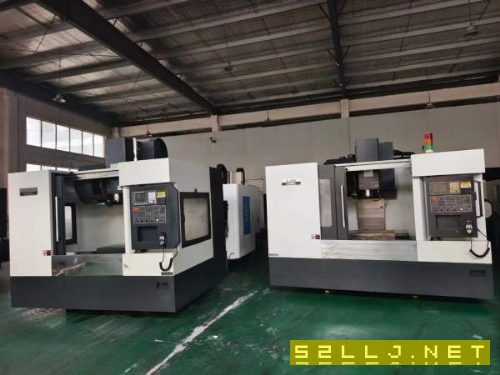 新到一臺臺灣麗偉V-40M立加加工中心，同款有3臺BT40主.